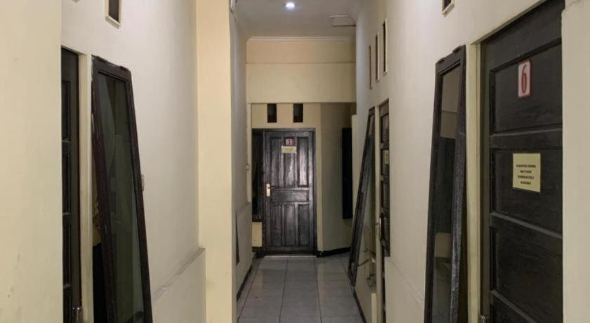 Sawojajar Inn Malang Exterior photo